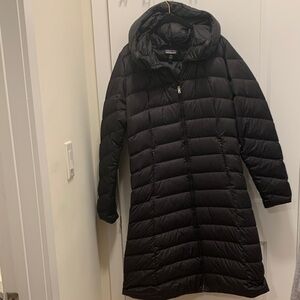 Patagonia Women's Black Long Puffer Jacket